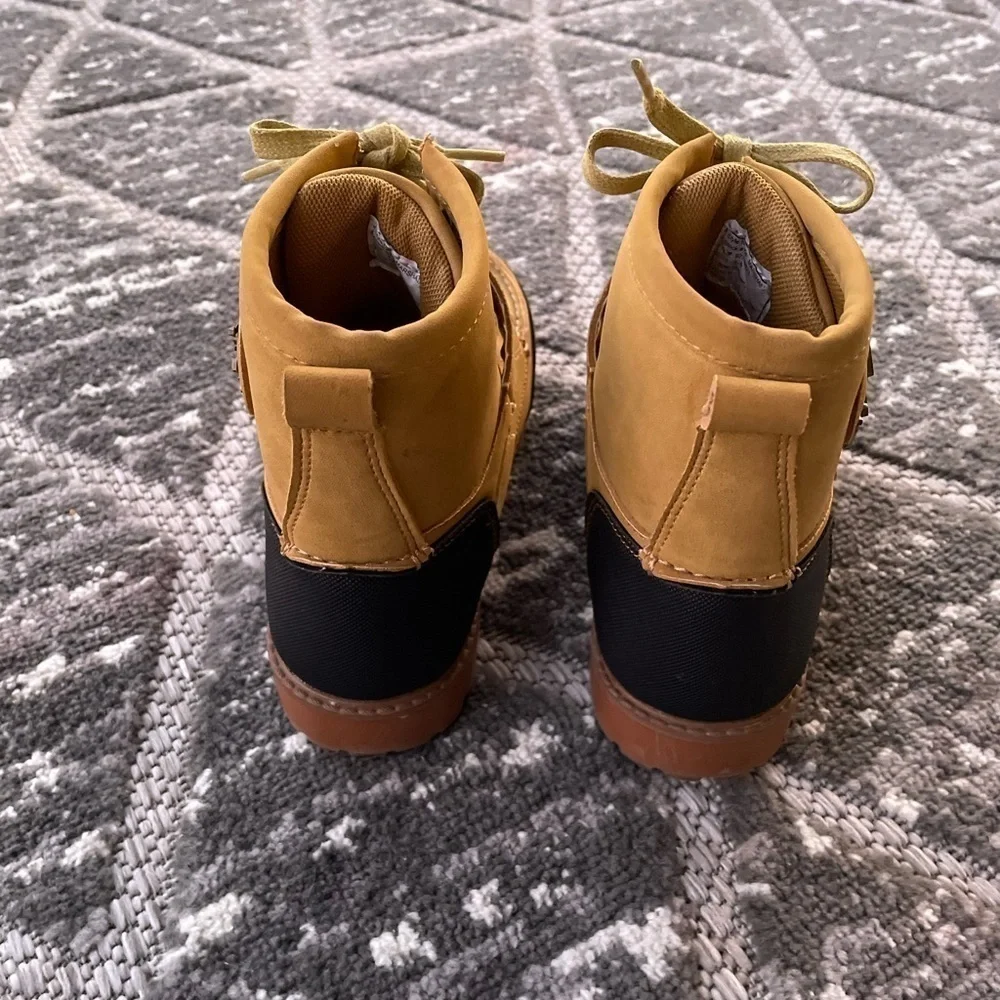 Girls Boots